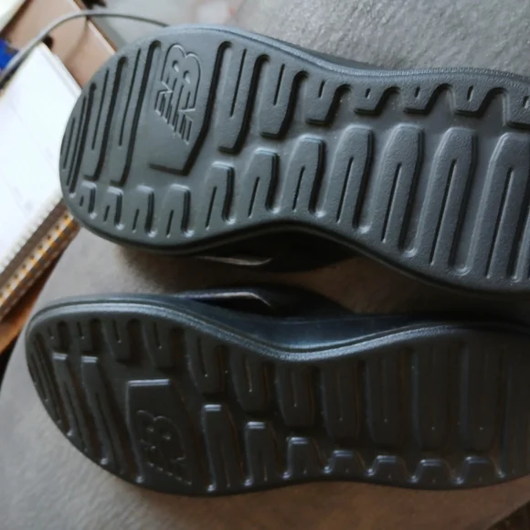 New Balance Black and Purple Flip Flops - Picture 2 of 2